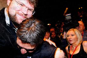 Zašto je Grbin u izbornoj noći snažno zagrlio Milanovića