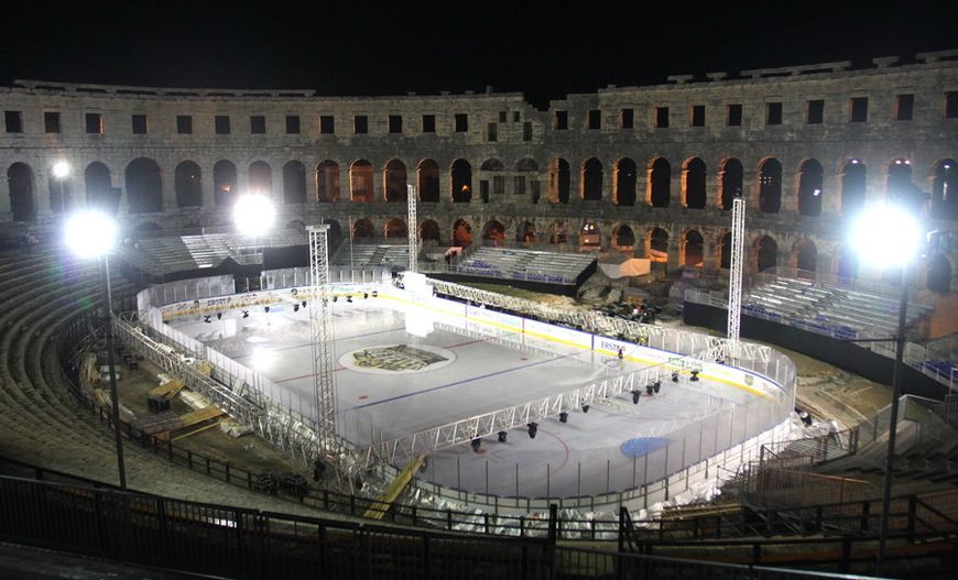 Hokej na ledu u više od 2000 godina starom rimskom amfiteatru
