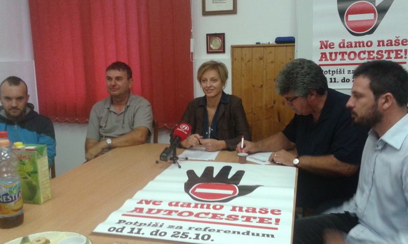  Konferencija za tisak Organizacijskog odbora inicijative «Ne damo naše autoceste!» u Istri