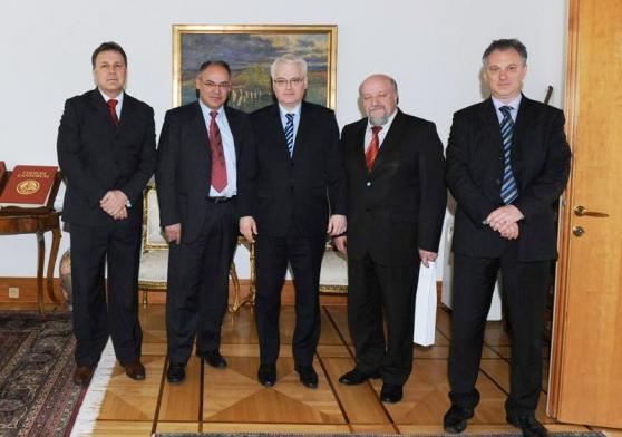 Ivo Josipović je pristojno odbio Damira Kajina i njegovu stranku