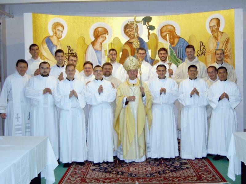 Svečanost u Sjemeništu Redemptoris mater (foto: www.paxtibi.net)
