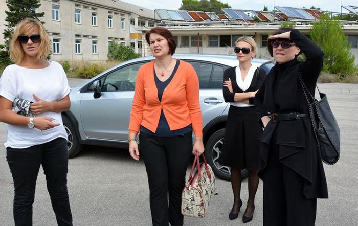 Mirela Holy s istarskim članicama svoje stranke (foto: Glas Istre)