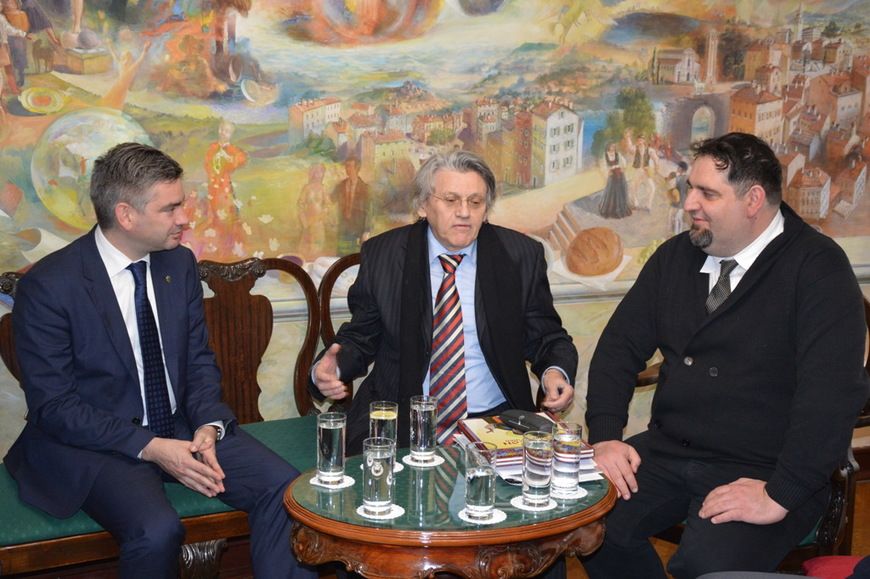 Gosti iz Srbije s pulskim gradonačelnikom Miletićem