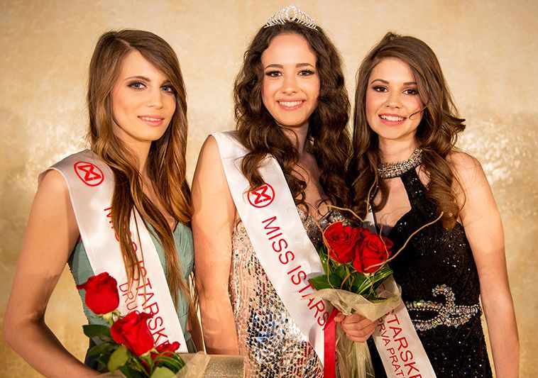 Miss Istarske županije 2015. je Elena Jung, prva pratilja je Sara Stojmanov, a druga pratilja je Katja Kliman