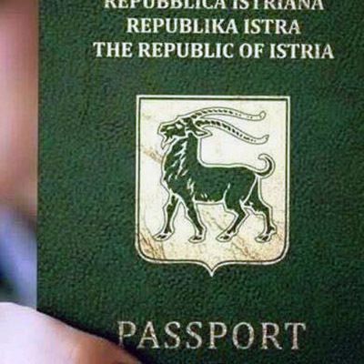 Slika istarskog pasoša objavljena na Miletićevu facebook profilu 