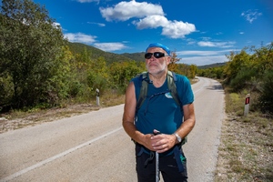 Slijepi planinar Feručo krenuo na 1100 kilometara dugo pješačenje