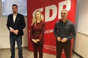 SDP Pule: 'Grad propada, industrija se zatvara, padaju fasade'