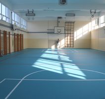 Više od pola milijuna kuna uloženo u obnovu školske dvorane i učionica Osnovne škole Vidikovac