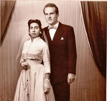 Alejandrov otac Bernardo prva je generacija argentinskih Hrvata - lijevo sa suprugom Sarom Sosom Mirandom na dan vjenčanja